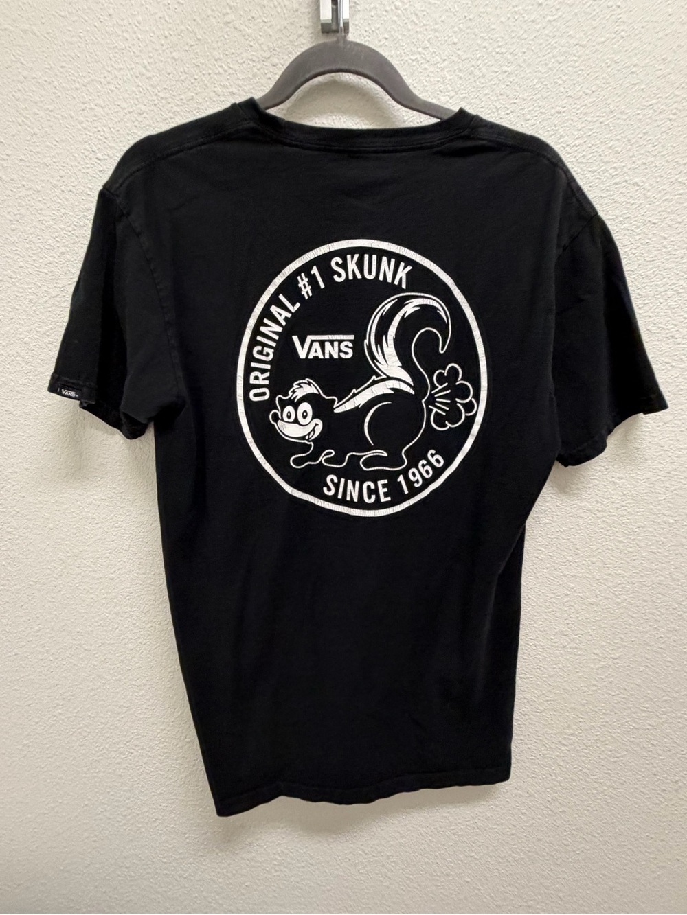 VANS Classic Fit Black Original #1 Skunk Graphic Crew Neck T-Shirt Men’s M